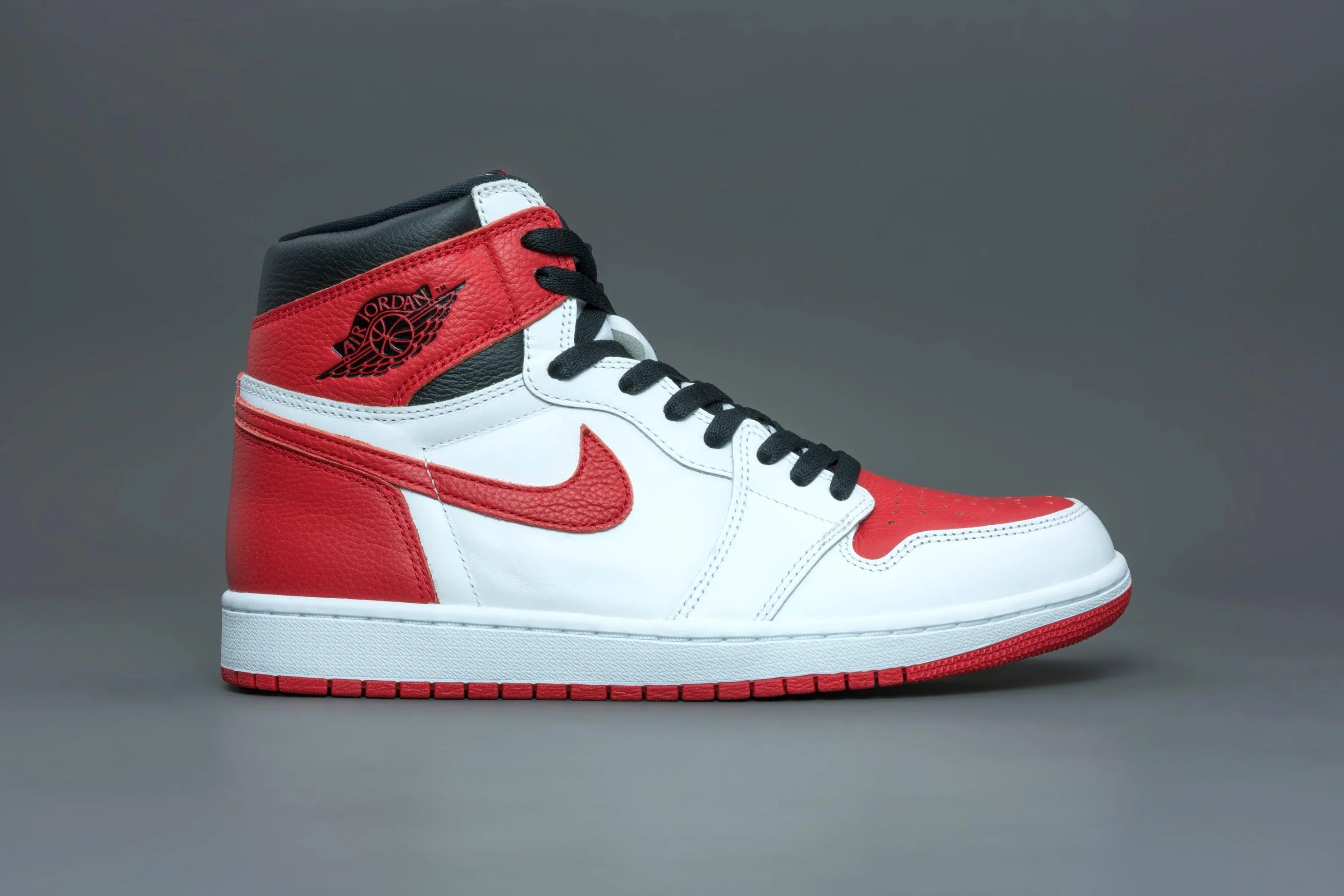 Air Jordan 1 Retro High OG Heritage