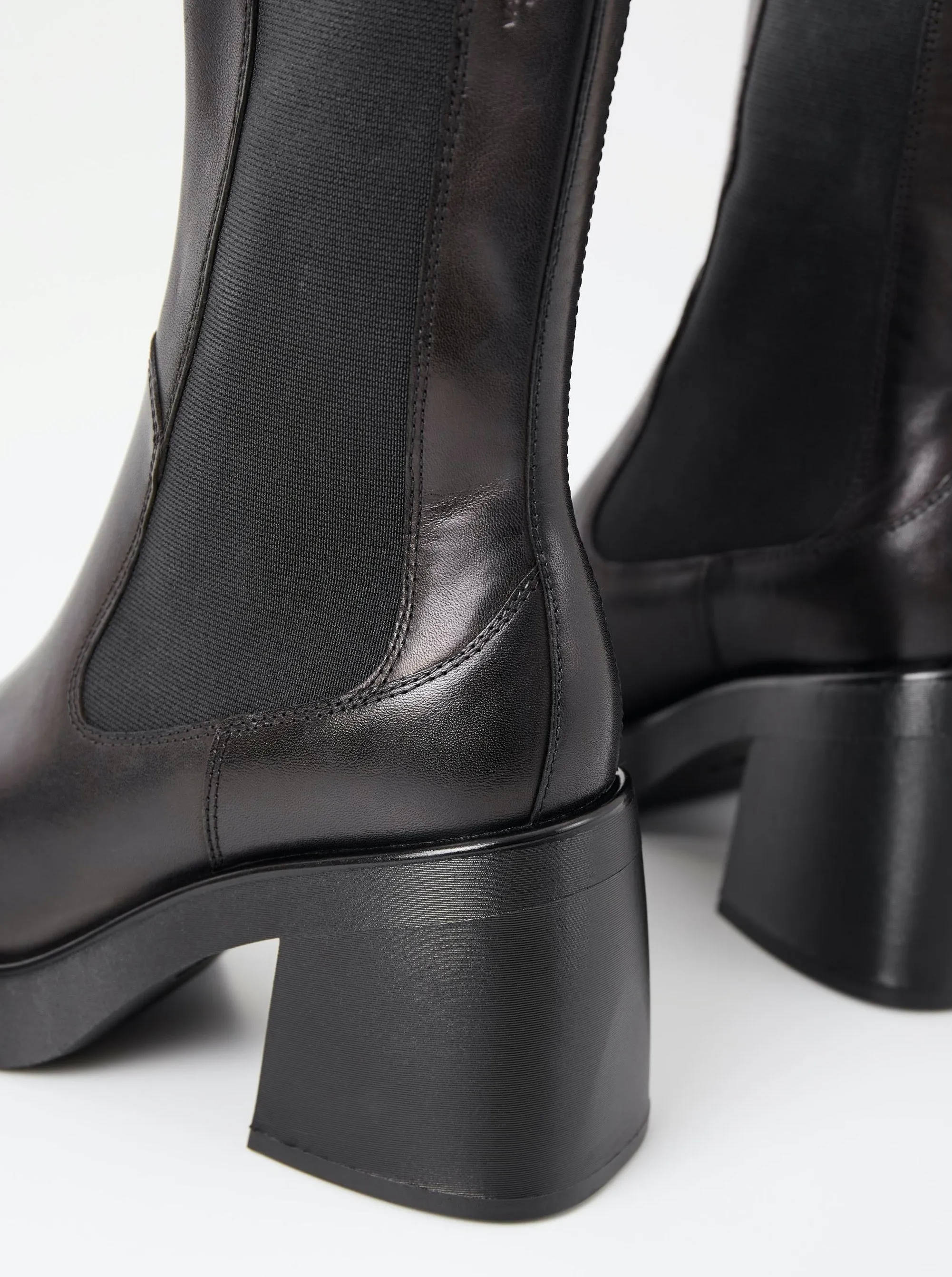 BROOKE CHELSEA BOOTS | BLACK