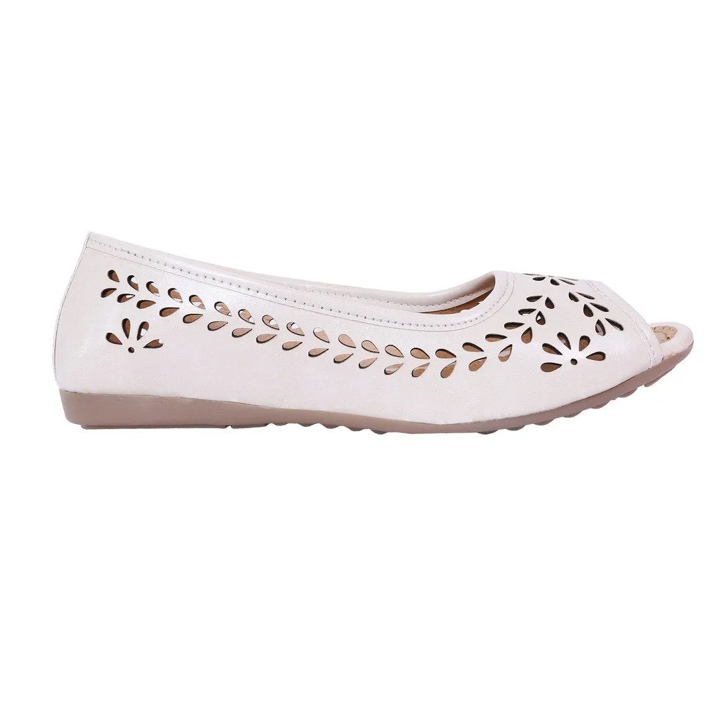 Footshez Women Outdoor Sandals-5 UK (38 EU) (7 US) (F-614-CREAM