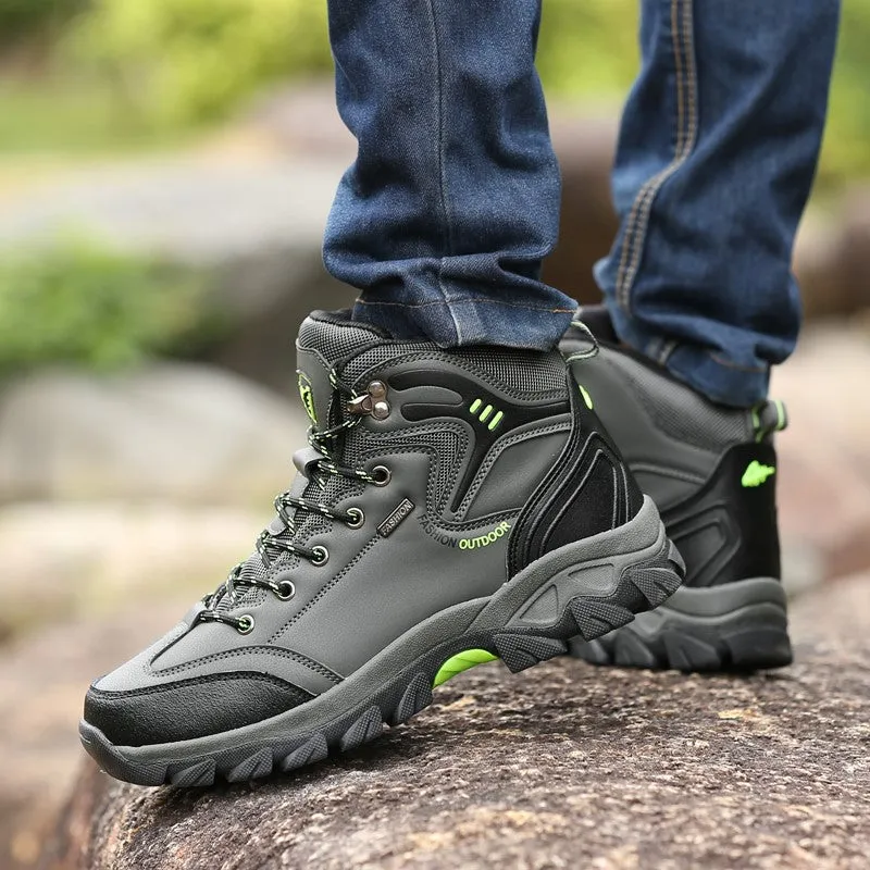 Man's outdoor athletic stable anti-skid hiking high top boots