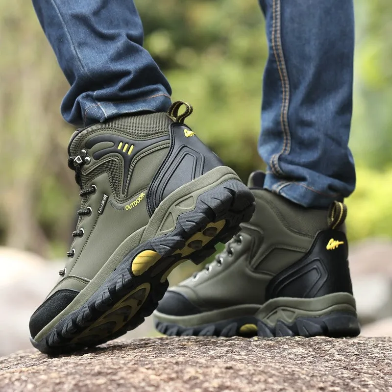 Man's outdoor athletic stable anti-skid hiking high top boots