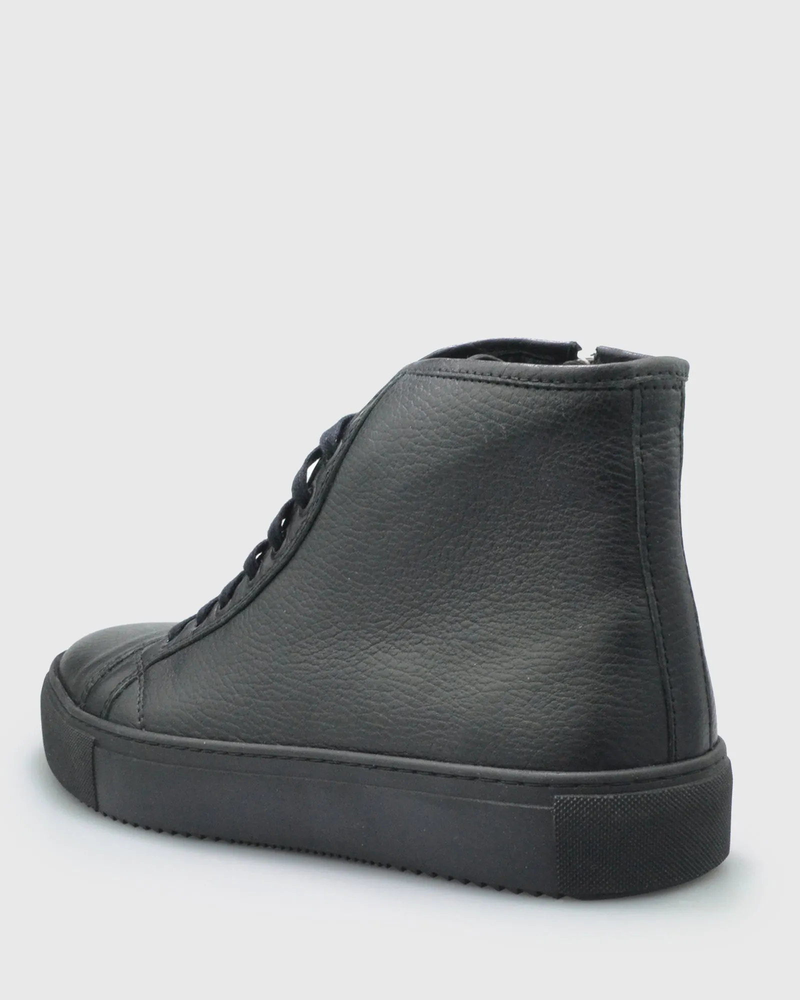 VINCENT & FRANKS VFW22HT BLACK HIGH-TOP LEATHER SNEAKER